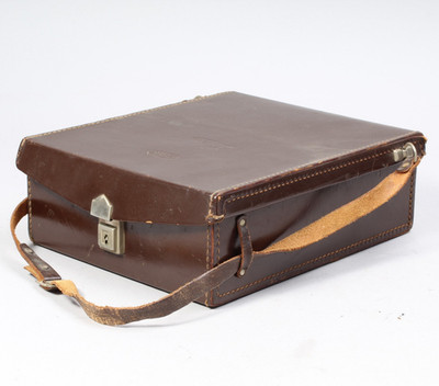 E. LEITZ NEW YORK HARD LEATHER FITTED SYSTEM CAMERA CASE FOR BARNACK LEICAS