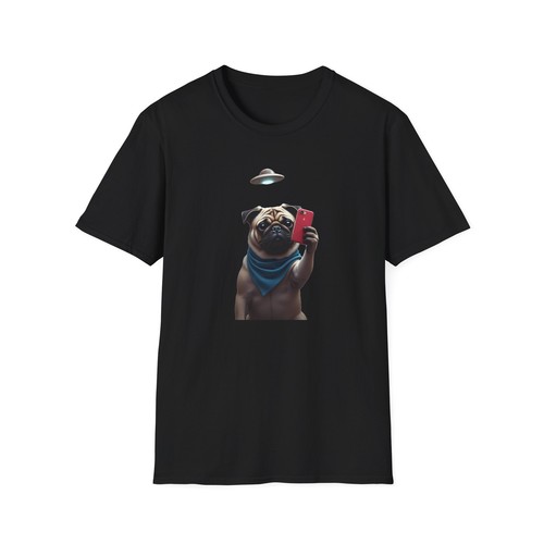 Pug Taking Selfy with Flying Saucer, Softstyle T-Shirt, Funny, Dogs, Alien. - Picture 2 of 5