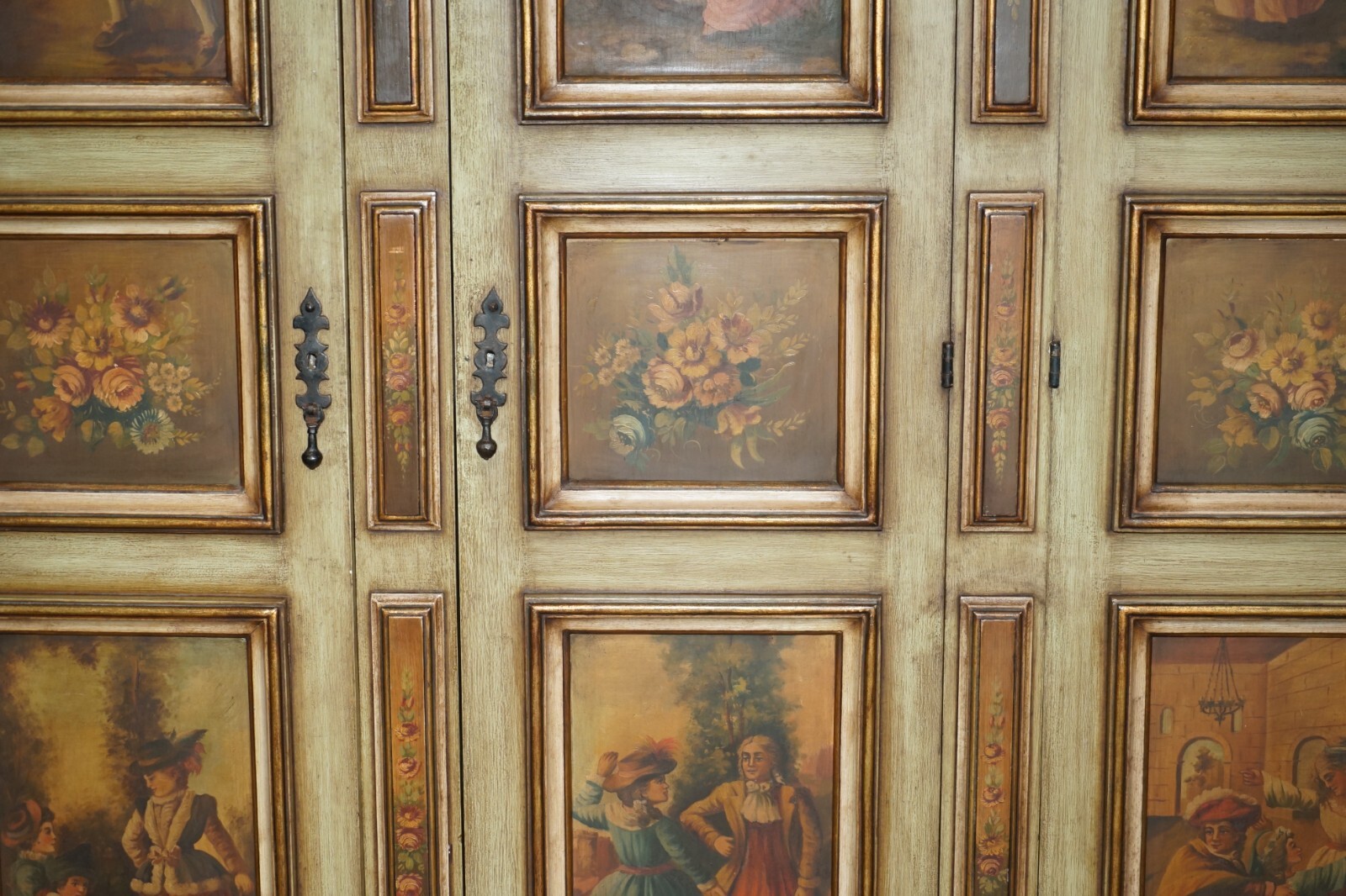 Picture 8 of 24