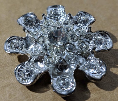 Beautiful Sparkling Snowflake Silver and Gemstone Pendant