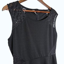 Studio Y Black Lace Shoulder Fit Flare Dress Textured Chevron Junior Size 13/14
