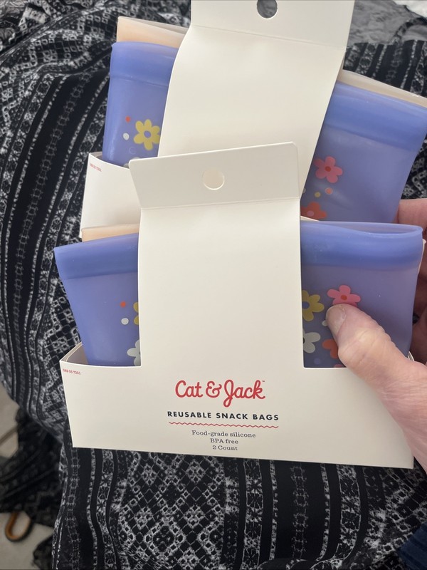 Cat & Jack Reusable Snack Bags Food Grade Silicone BPA Free 4 Count