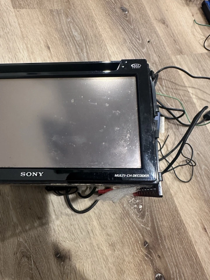 Sony XNV-660BT 6.1-Inch TouchScreen AV Navigation System Navigation - Image 3 of 4