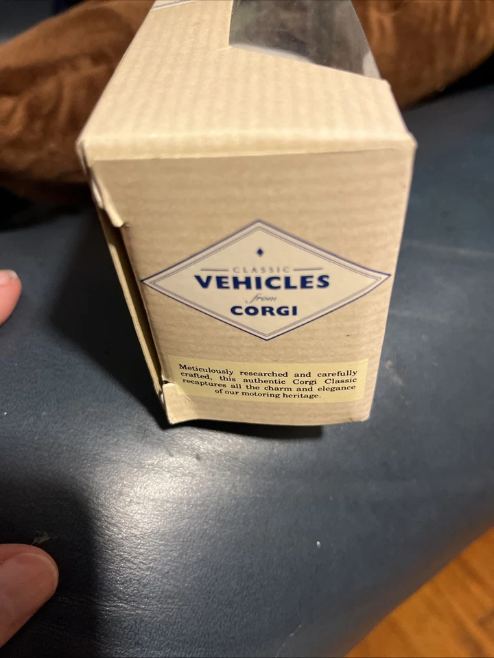 Vintage Police Jaguar 1/42 Corgi Classic Diecast New In Box Great Britain 1993 - Image 4 of 4