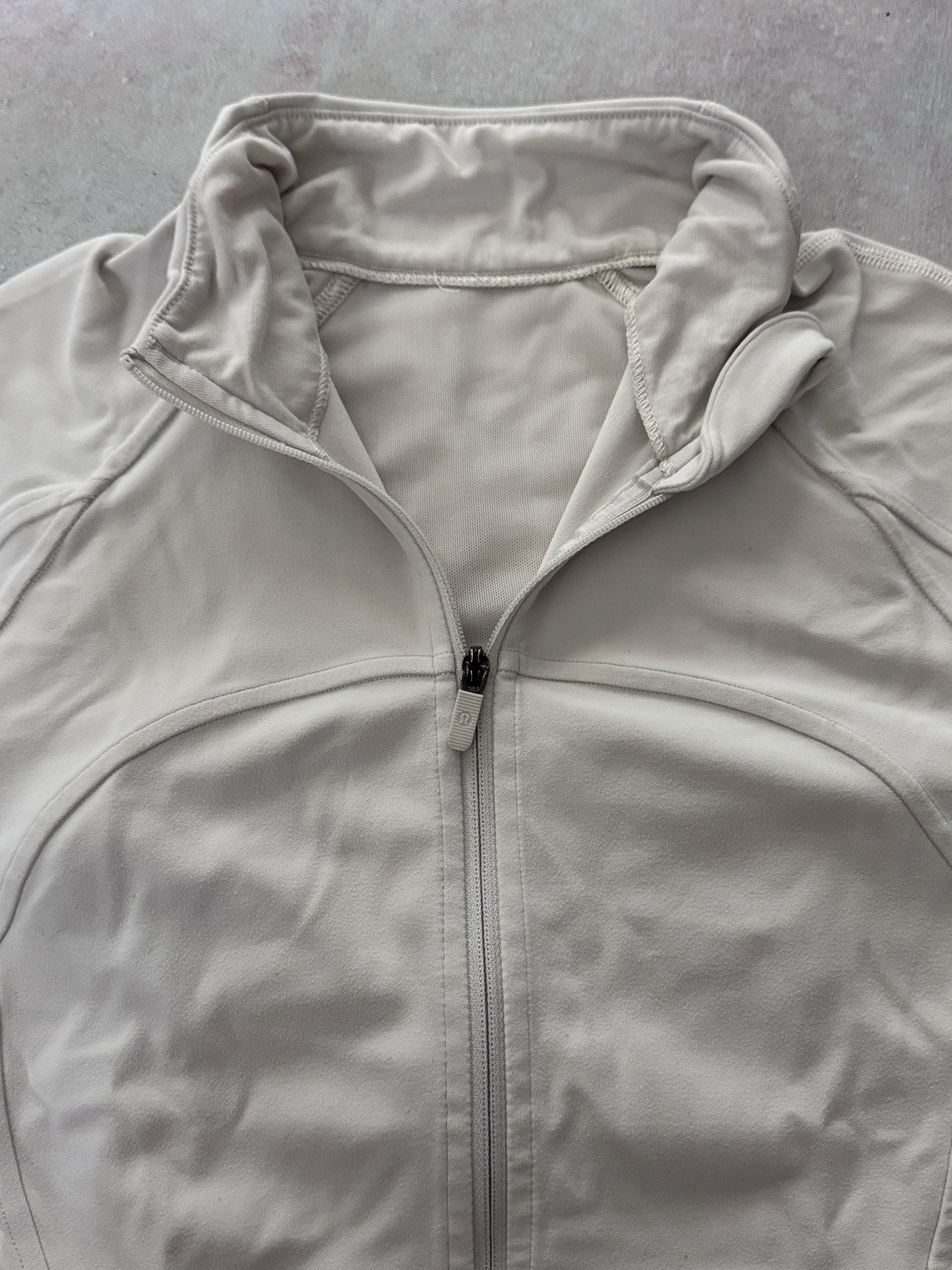Lululemon Define Cropped Jacket White Opal Size 4 - Gently Used image 6