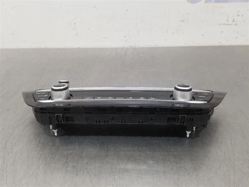 BMW 530I 2019 temperatura aire acondicionado control térmico 6411114191  Foto 3 de 4