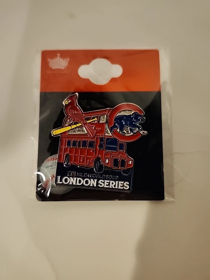 Chicago Cubs Mini LOT Assorted Items, 1 Magnet Missing from Bottle Opener - Image 4 of 4