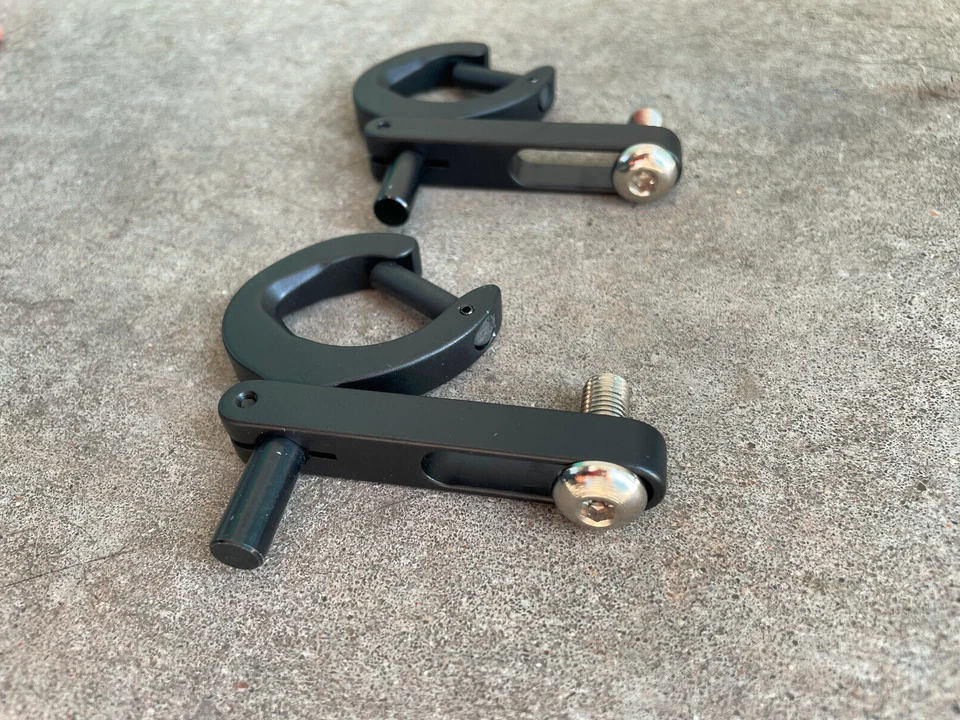 2 QTY Black Bowfishing Rest Right or Left Hand Fishing Bow and Arrow Accessories - Image 4 of 4