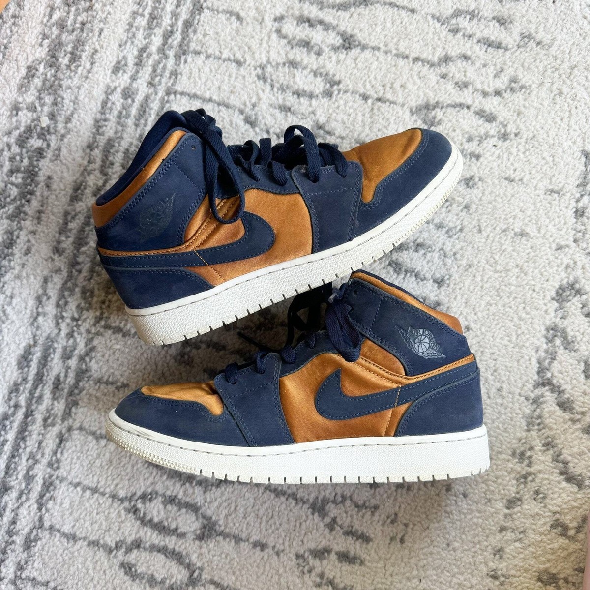 ★ Nike ★ Jordan 1 Mid Obsidian Desert Ochre Kid's Air Jordan 1 Mid SE Obsidian Desert Ochre GS Size 6Y