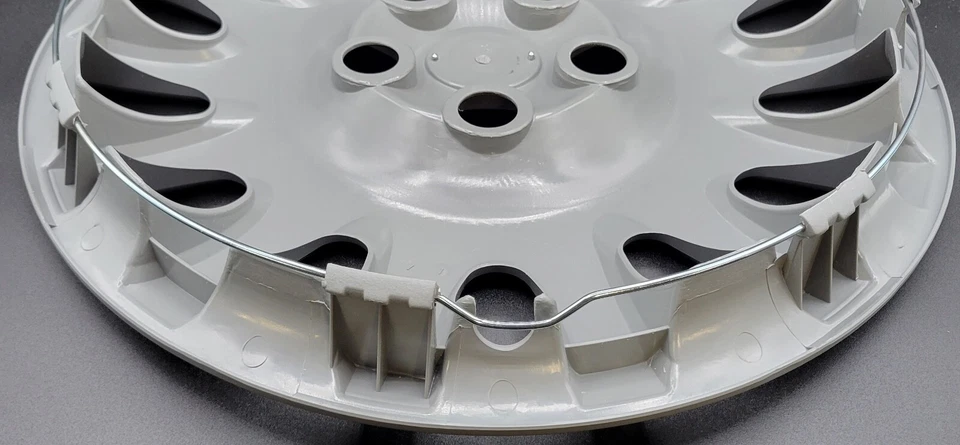 One Wheel Cover Hubcap Fits 2002-2006 Toyota Camry 16" Silver # B8839-16S Foto 3 de 4