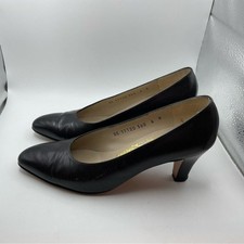 Salvatore Ferragamo black womens heels size 6
