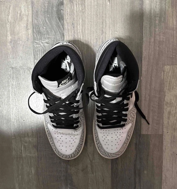 Air Jordan 1 Retro High OG White Cement Sneakers Size 10.5 - Image 3 of 4