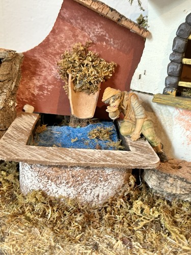 Krippe Weihnachtskrippe mit Beleuchtung und Brunnen Deko - Bild 4 von 5