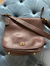 Coach Shoulder Bag Brown Leather Turn Lock Gold Hardware Strap Accent