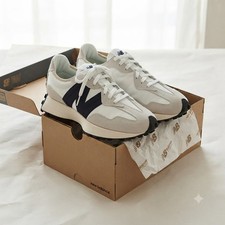 SALE- New. Balance  327 womens sneakers- Sea ...