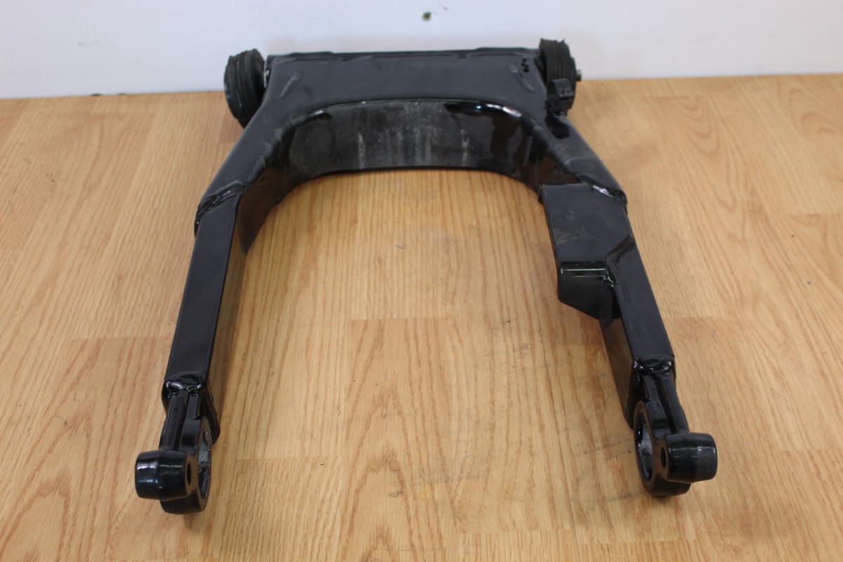 2006 HARLEY DAVIDSON FLHTCUI ULTRA CLASSIC ELECTRA GLIDE Swingarm