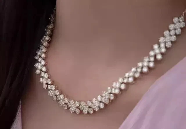 Collar para mujer tenis diamante creado enchapado en oro blanco de 14k corazón 30 quilates 18" Foto 2 de 3