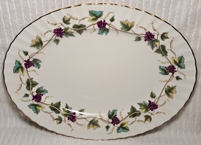 Royal Worcester Platter Bacchanal Grape Vines 13.5'' Oval Tray Plate Bone China