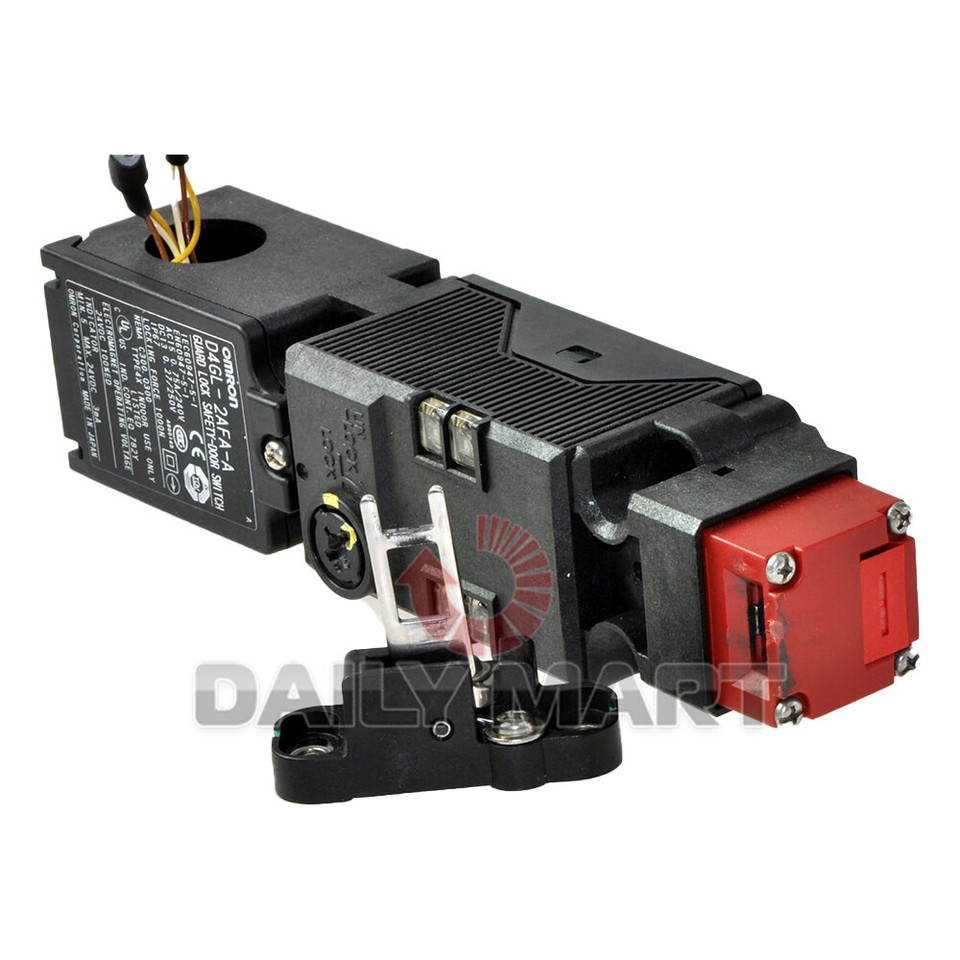 New In Box OMRON D4GL-4QFA-A4Z Safety Door Switch | UK