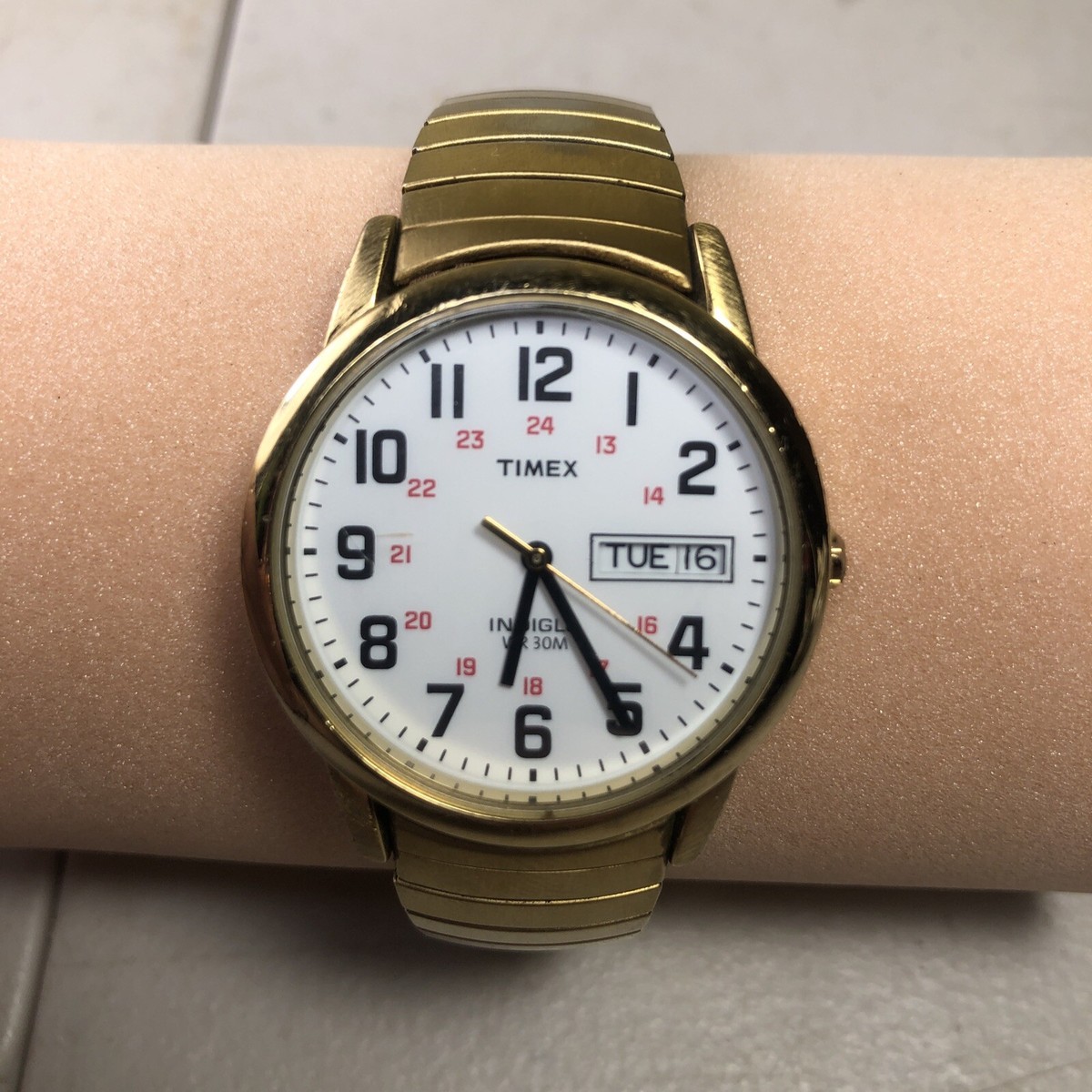 Timex Easy Reader How To Set The Day Of The Week On A Timex Watch