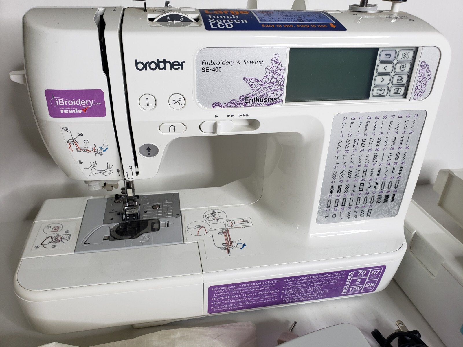Brother SE400 Embroidery & Sewing Machine Tested W/ Pedal & Attachment