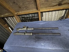 1981 Yamaha XJ650 Maxim Y343-1) left and right front forks suspensions set