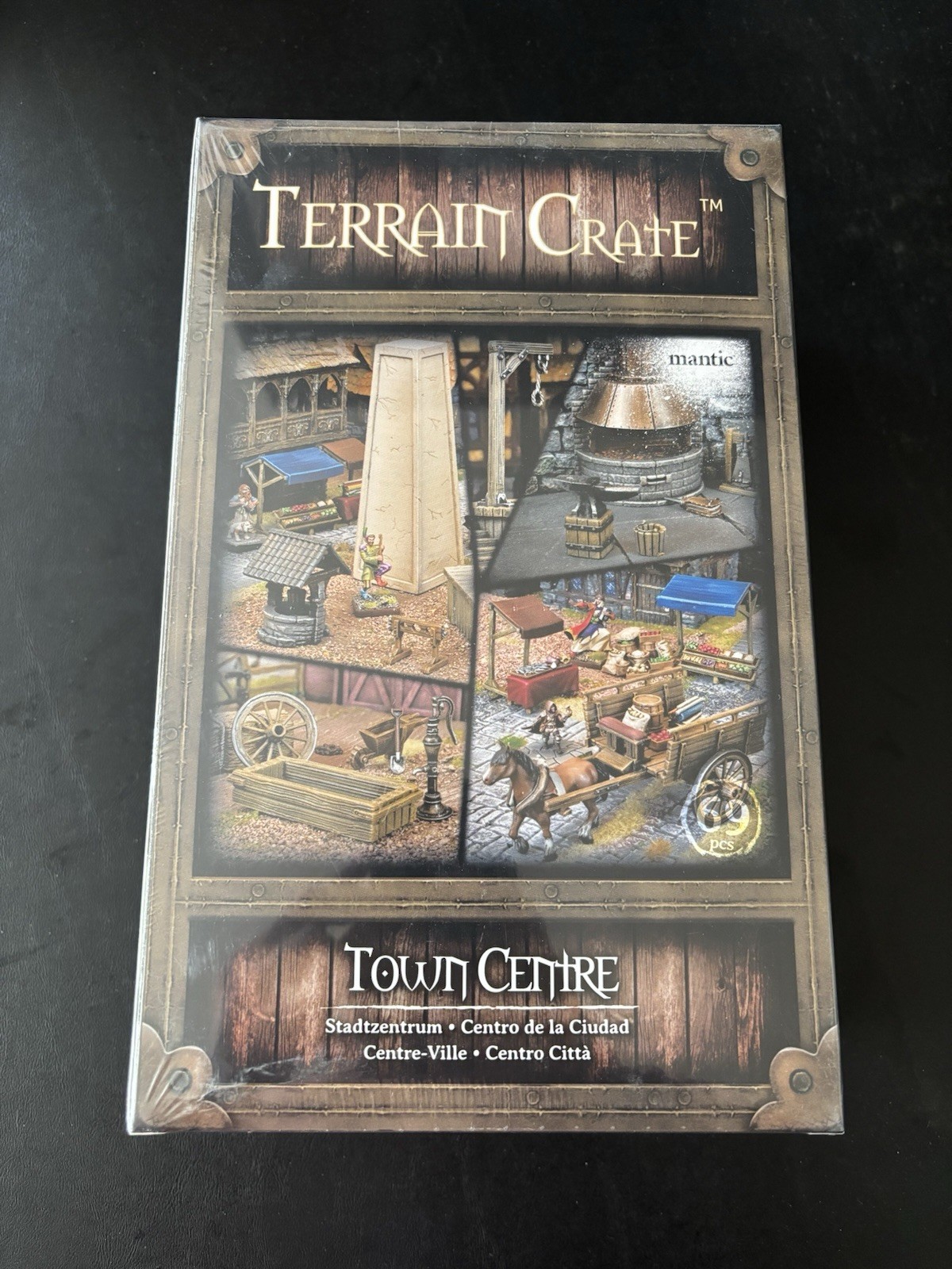 Mantic Terrain Crate Town Centre 69pcs Miniatures D&D Fantasy