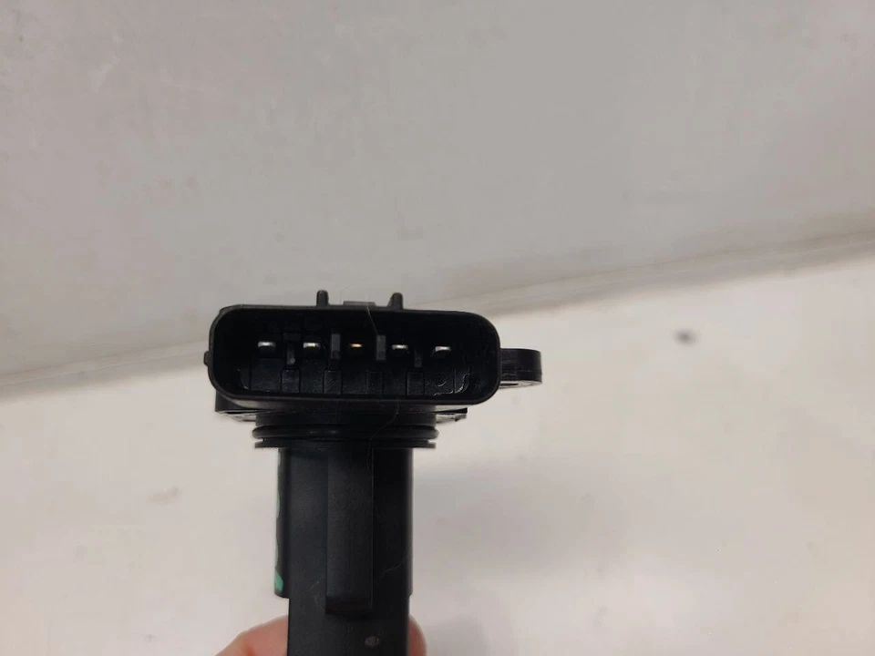 Medidor de flujo de aire Toyota Corolla 2003-08 (1,8 L)  Foto 3 de 4