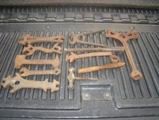 Vintage Lot of Rusty Old Tools Farm Craft Other See Content in Photos.