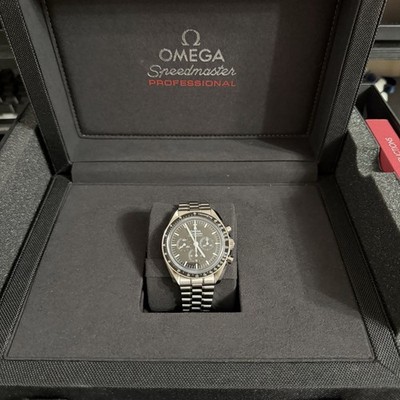 OMEGA Speedmaster Professional Manual Wind Black Dial Chronograph 42mm Box