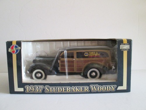 CROWN PREMIUMS 37 STUDEBAKER 1/24 DIE-CAST CAR BOYS GIRLS 8 UP