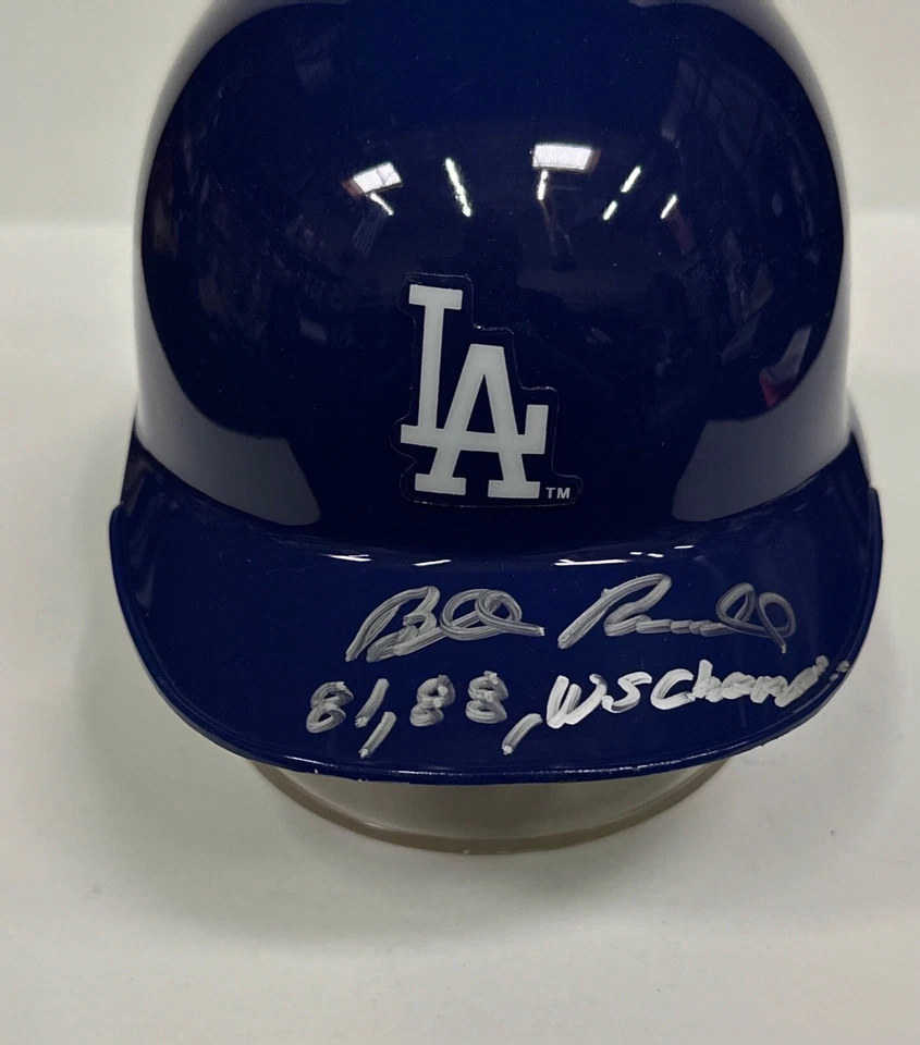 Minicasco firmado por Bill Russell LA Dodgers '81,88 WS Champs' JSA W738949 Foto 2 de 4