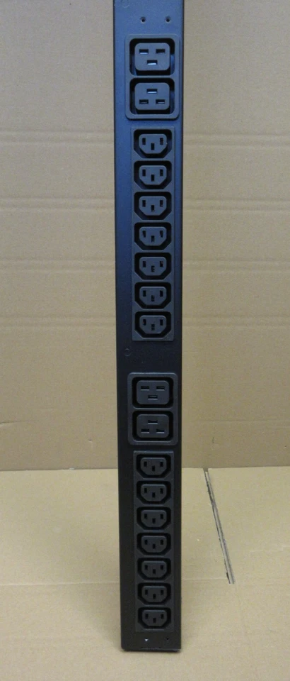 DELL K535N 6804 Power Distribution Unit Metered PDU 21xC13 6xC19 Rackmount - Image 4 of 4