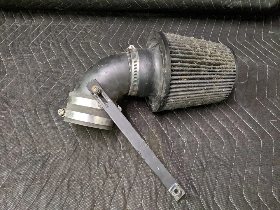 K&N BMW E46 328i Engine Cold Air Intake Foto 3 de 4