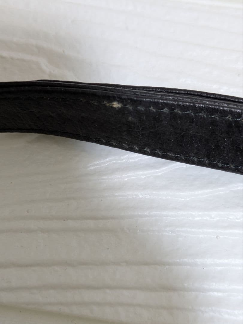 Valentino Garavani Black Leather Shoulder Bag, Elegant, Slightly Used Japan thumbnail 16