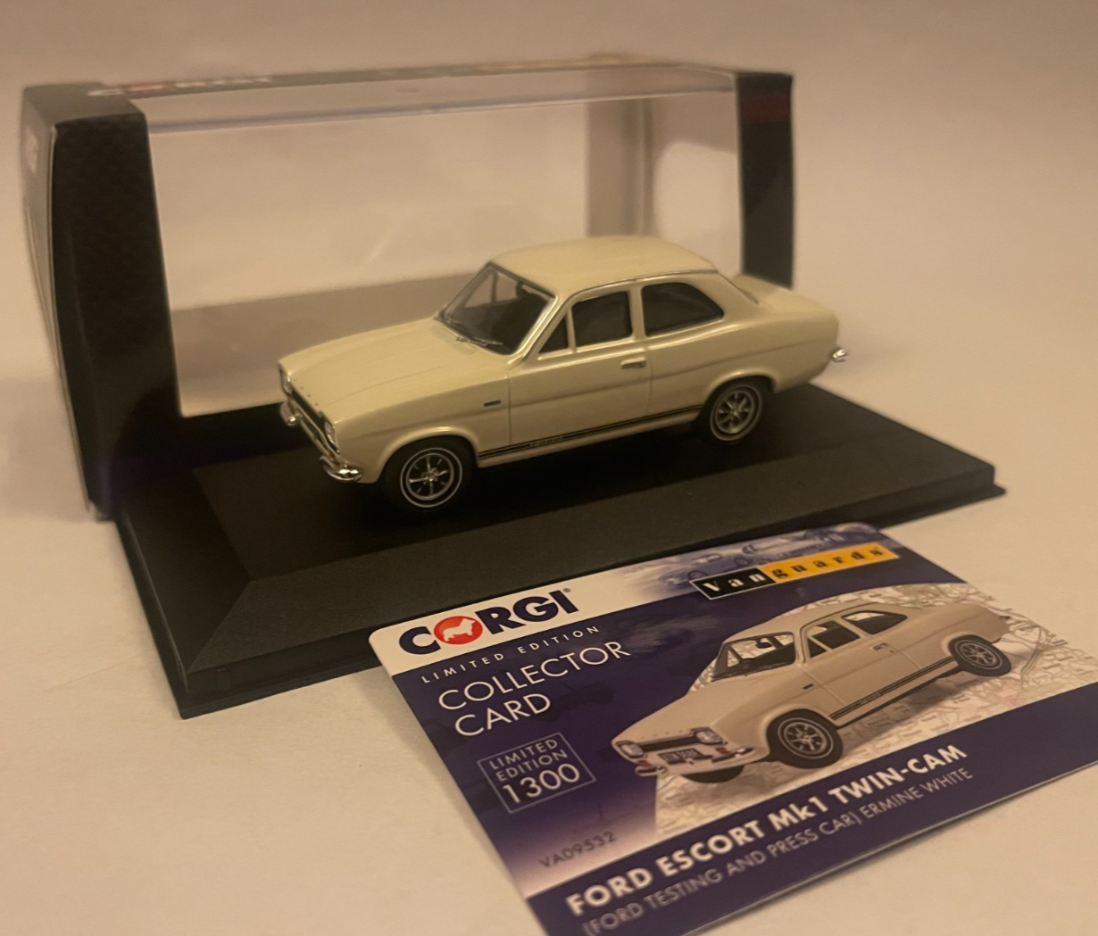 Ford Escort Mk1 Twin-Cam (Testing/Press) 1:43 White by Corgi Vanguards VA09532