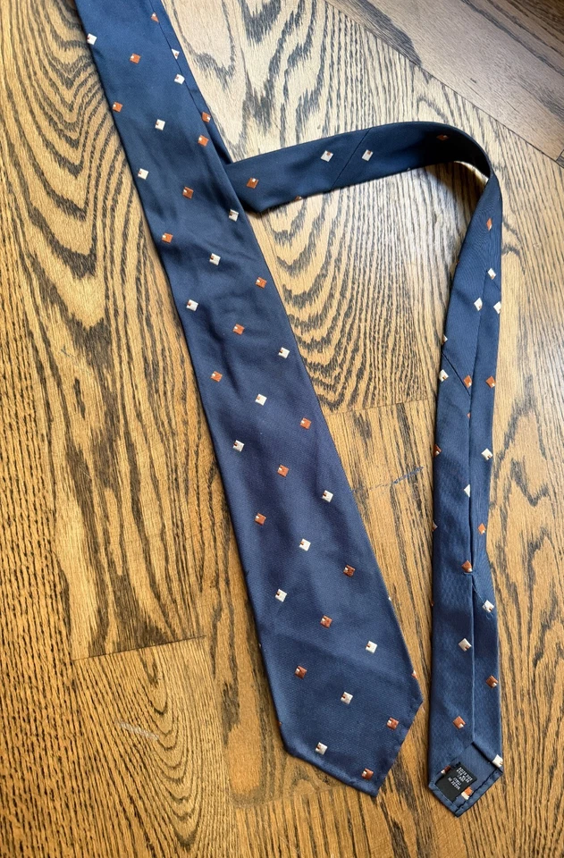 Corbata geométrica de 7 pliegues Florence azul marino Tie Your Tie Foto 2 de 4