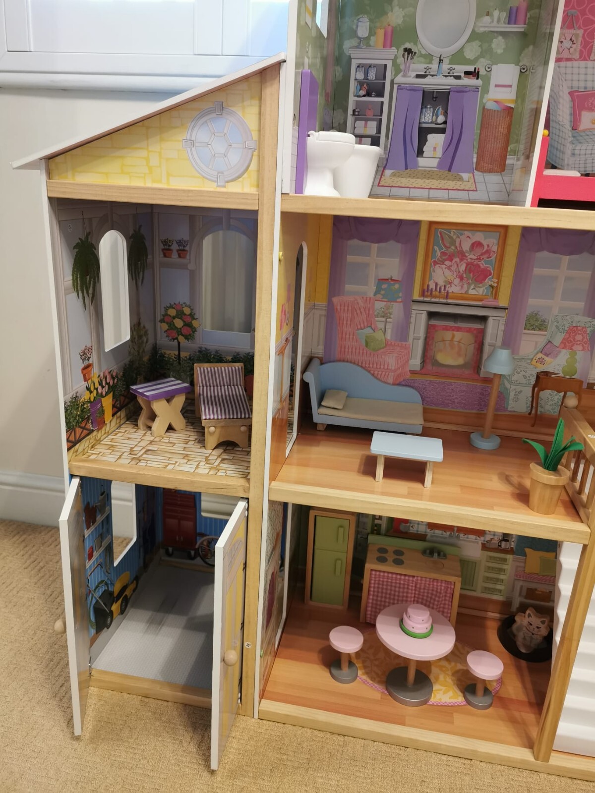 KidKraft Dolls House. Massive! Costs over £200 New! Amazing Xmas