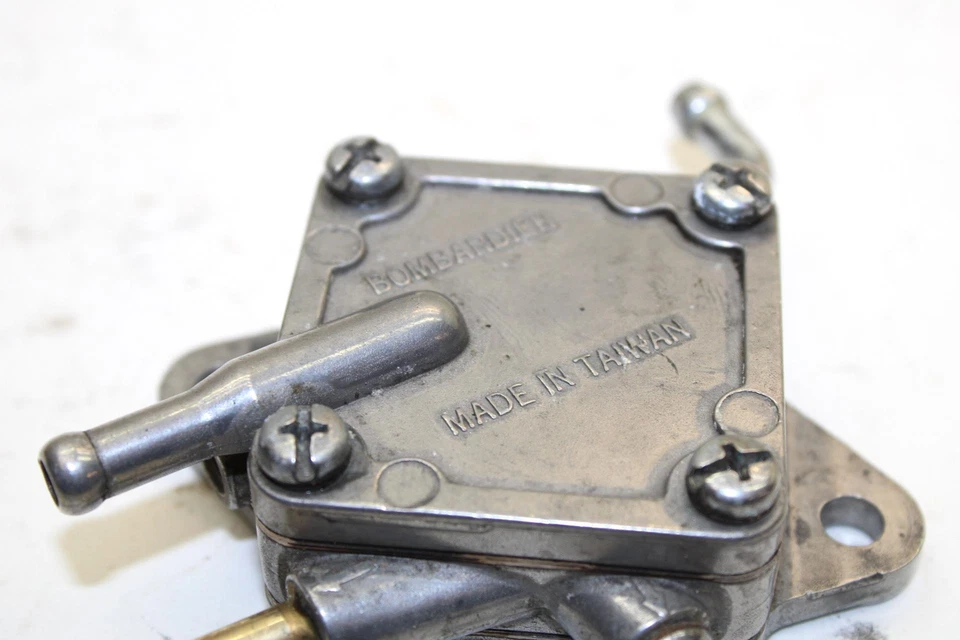 Bomba de gas combustible Ski-doo Mxz 440 1999 OEM 403801000 Q3060 Foto 3 de 4