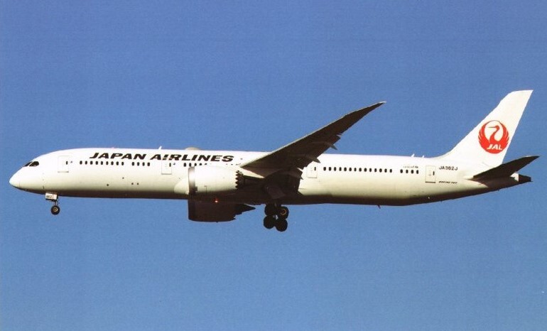 JAL Japan Airlines Boeing 787-9 JA862J @ London Heathrow LHR 2021