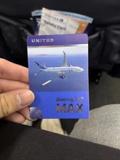 United Airlines Boeing 737 MAX Pilot Trading Card LIMITED EDITION
