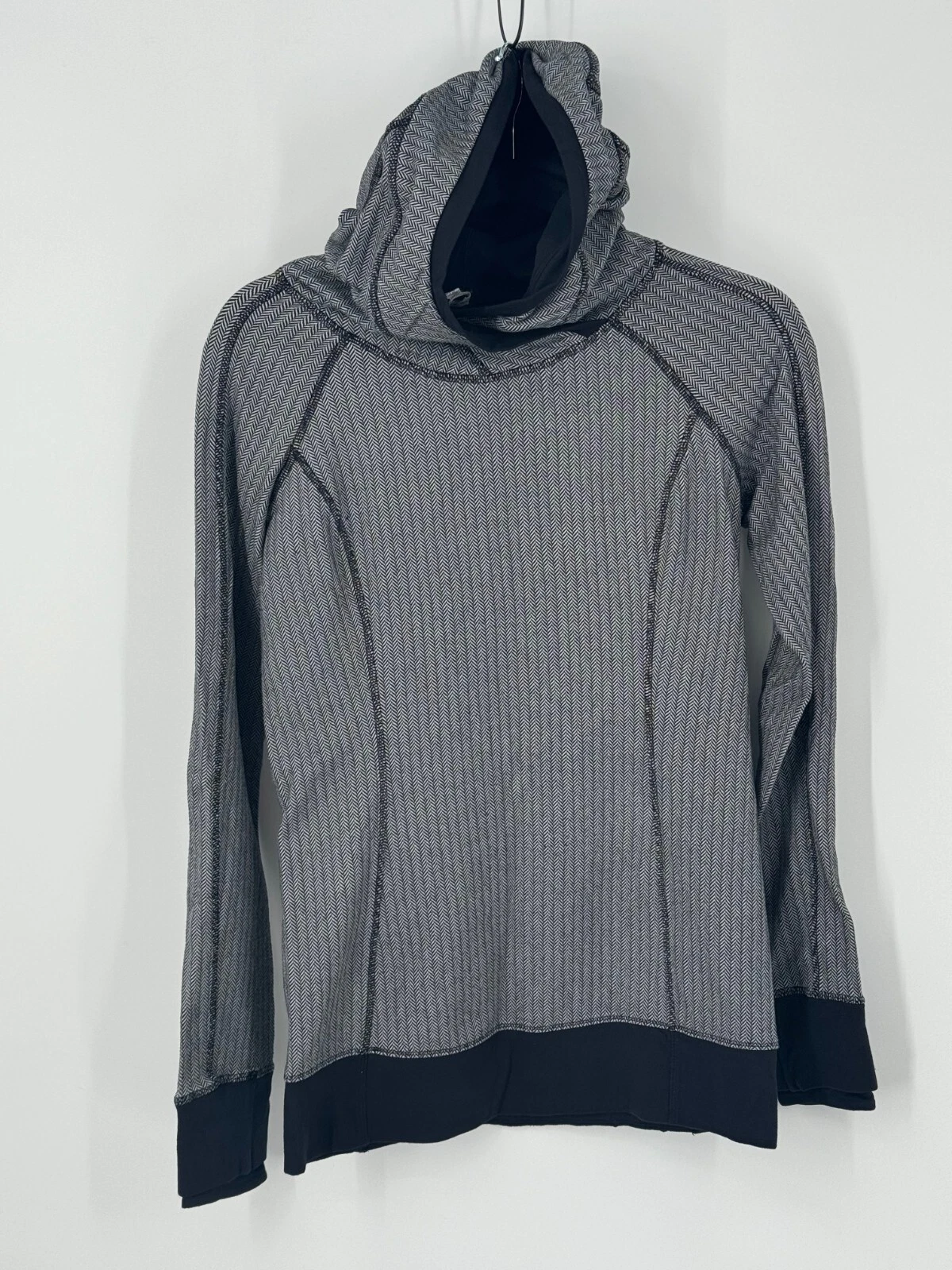 Lululemon Athletica Hoodie Women's 6 Black White Striped Thumbholes Pullover