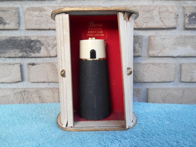 VINTAGE BARON ELECTRONIC POLLY GAZ ROUND TABLE LIGHTER. 6'' TALL WITH DISPLAY BOX