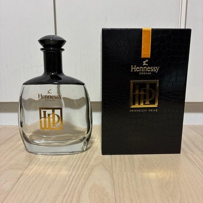 Hennessy XO Cognac Empty Bottle Decanter Clear Glass Display Collectible Set