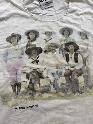 VTG Artwear 1991 Bob Wade Photography Cowgirl Tee Size XL Single Stitch Cutoff image 3
