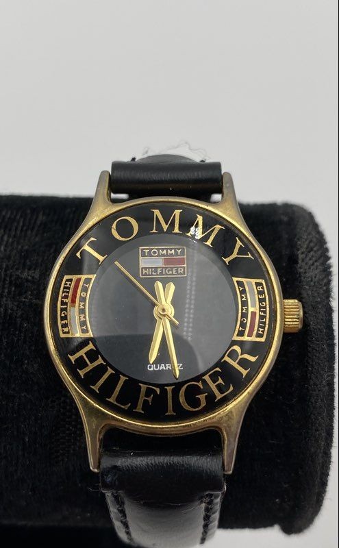 14.43g Leather Womens Black Hilfiger Analog 1238 Tommy Wristwatch Strap Classic - vintagewatches.pk