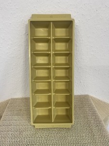 vintage general electric 1970's ice cube tray