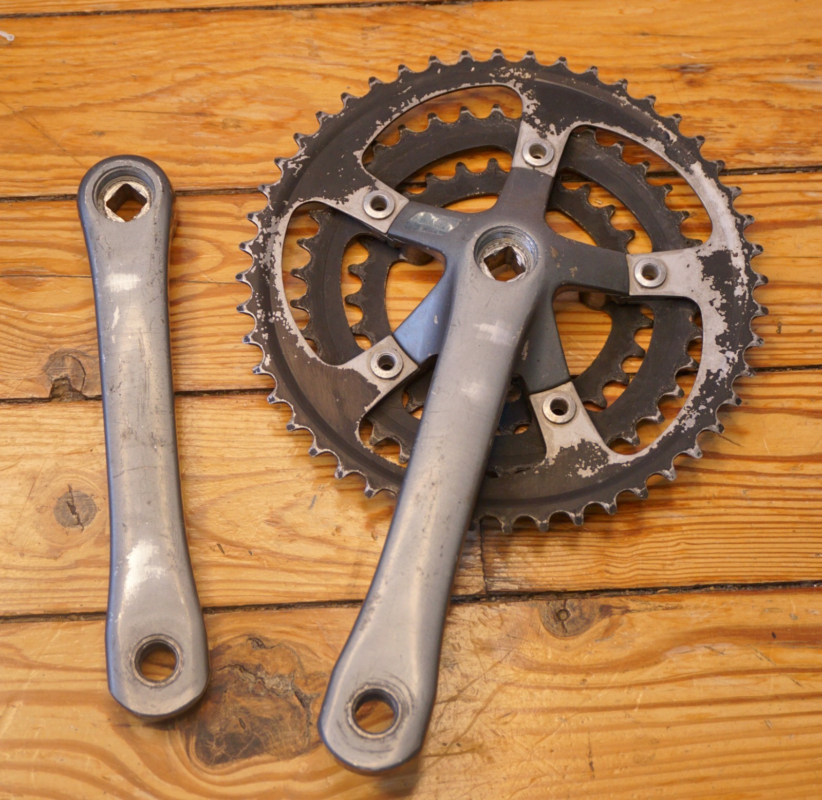 Vintage Sakae Crankset Triple Square Taper Cranks Chainring 