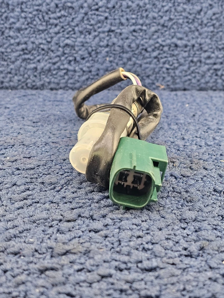 Sensor de oxígeno Denso 234-9038 para Nissan Titan Pro-4X 2010-2012 4x4 Foto 3 de 4