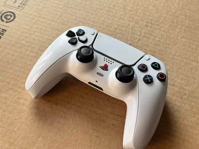 Hall Effect Custom PlayStation 5 PS5 Retro DualSense Wireless Controller